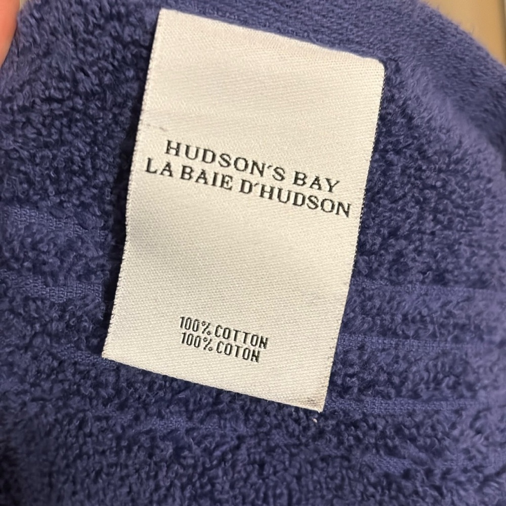 HBC Hudson’s Bay Company 100% cotton Navy Blue Towel-hand towel